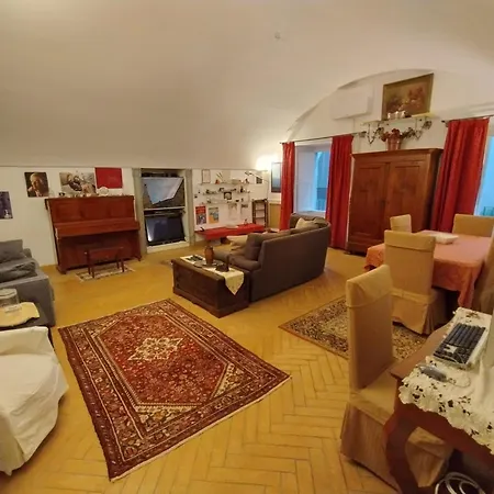 Casa Corpo Di * Napoli